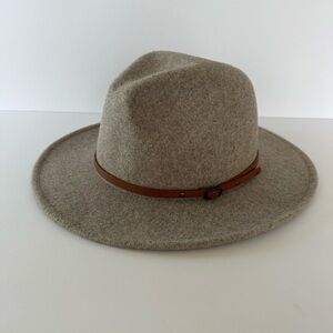 Wool Blend Fedora Hat Women’s M Gray Leather  Belt Buckle Strap Rivets Wide Brim